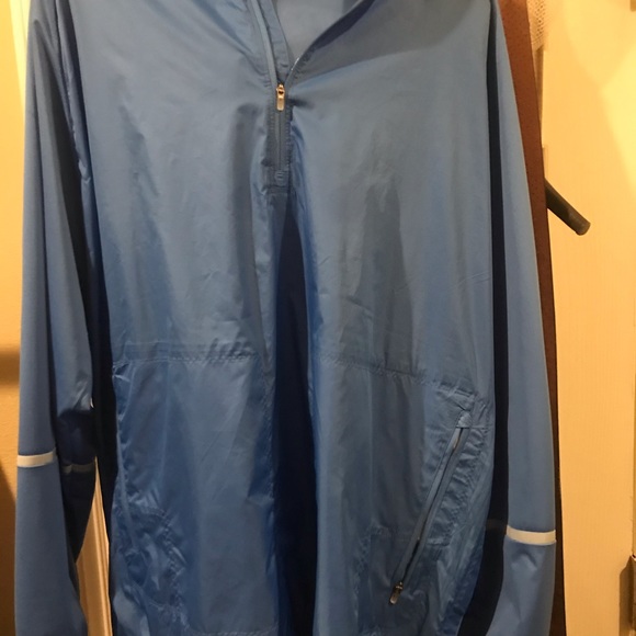 Nike Golf Pullover - Picture 4 of 4